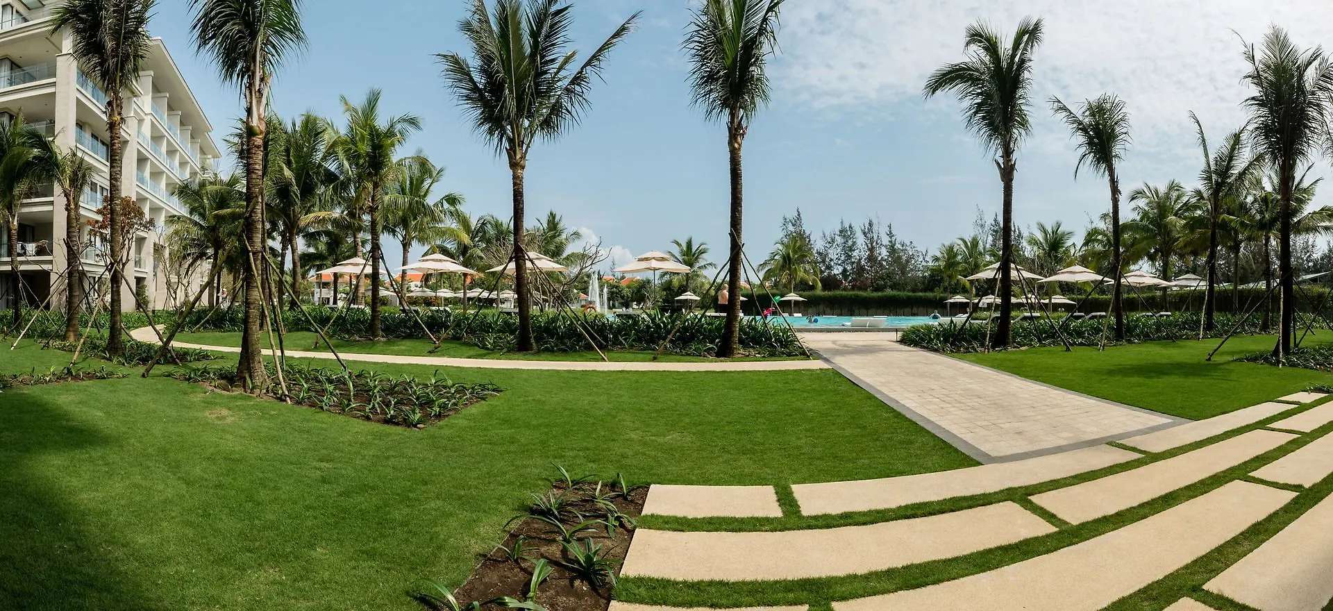 ***  Luxury Apartment In Ocean Villas Resort Da Nang Vietnam