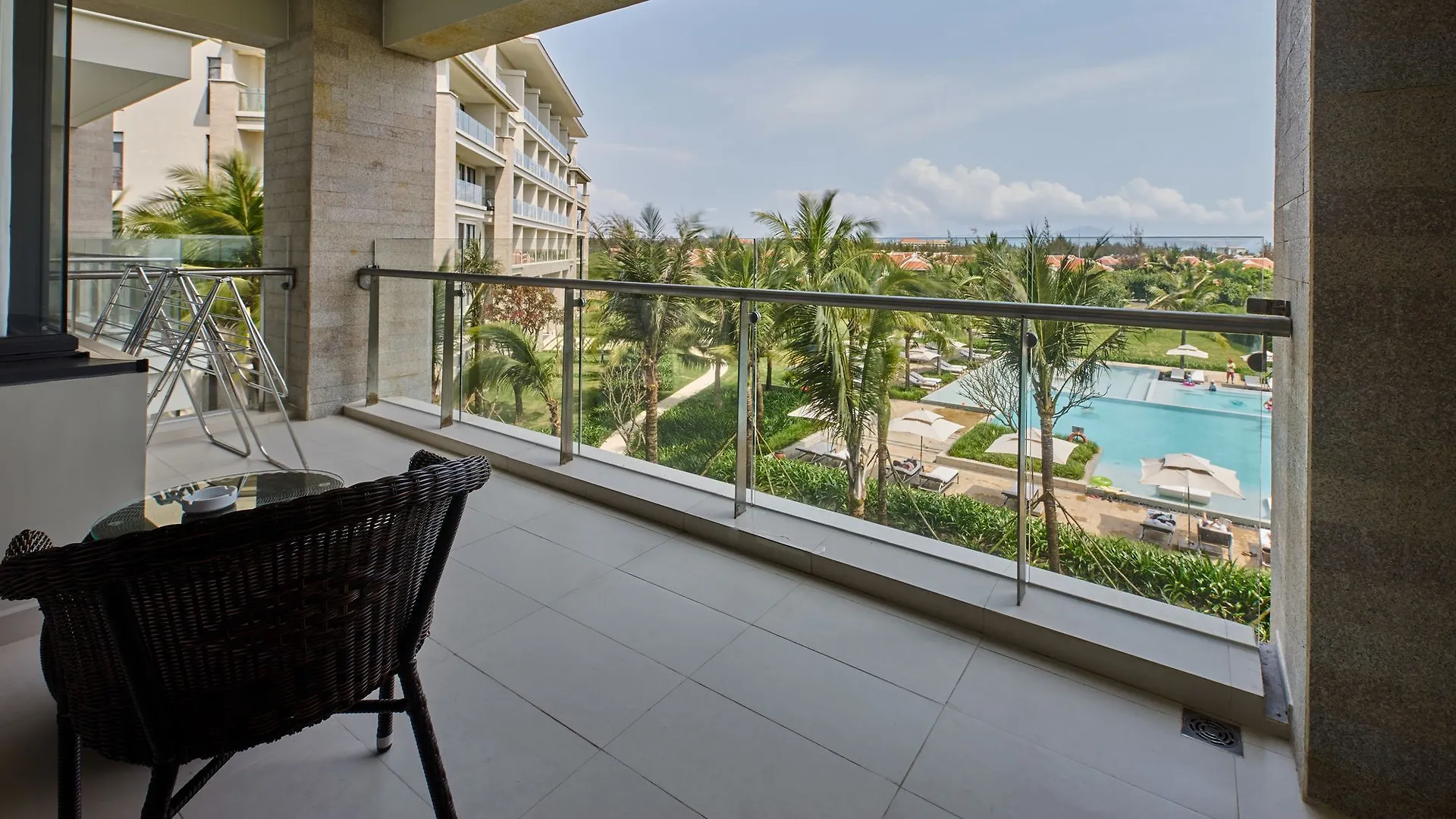 Luxury Apartment In Ocean Villas Resort Da Nang