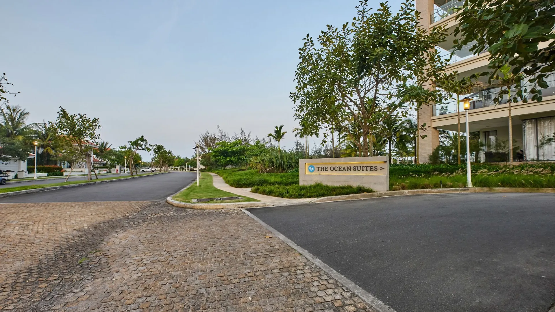 Luxury Apartment In Ocean Villas Resort Da Nang